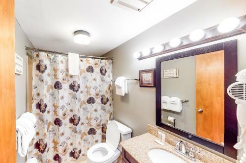 Maples Unit J