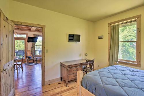 Timber Frame Cabin With South Holston Lake Views