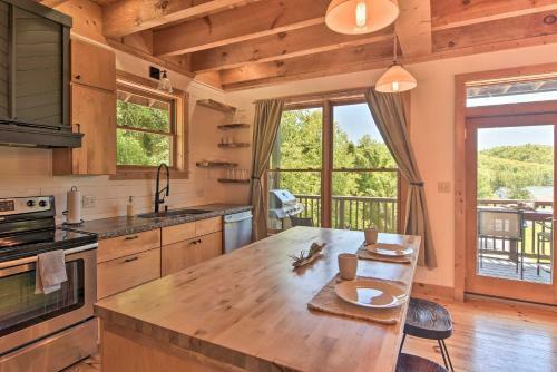 Timber Frame Cabin With South Holston Lake Views