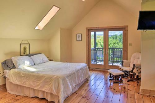 Timber Frame Cabin With South Holston Lake Views
