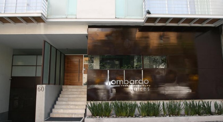 Aparthotel Lombardo Suites