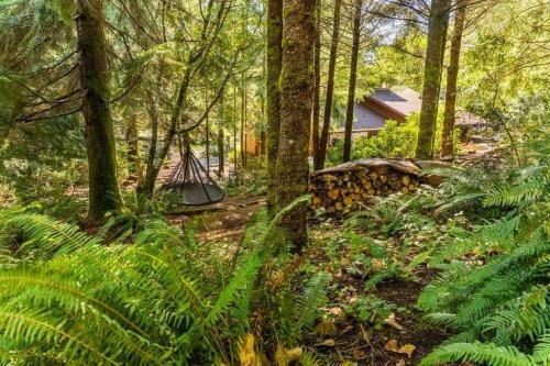 Hostal Mountainside Hideaway Retreat With Hot Tub!