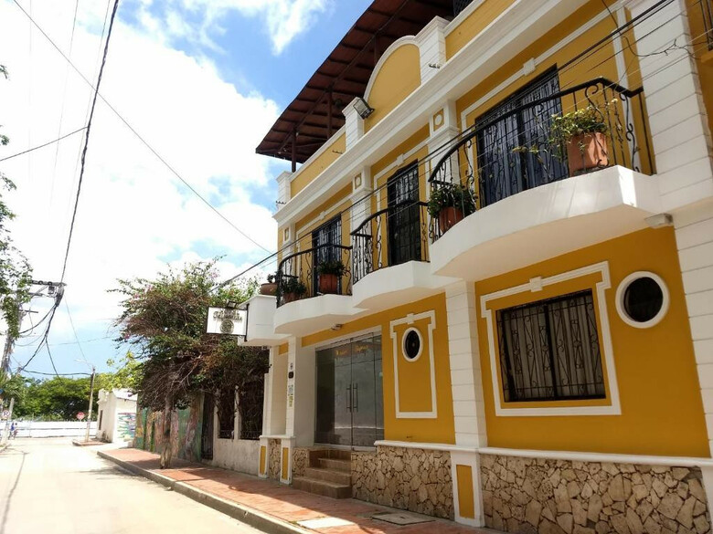 Hotel Tayromar