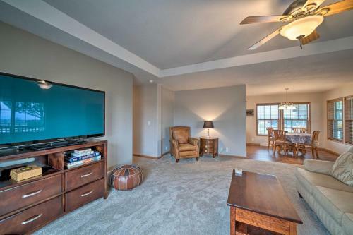 Yellowstone Country Retreat With Deck And Views!