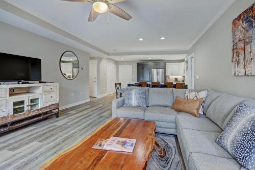 Apartamento Modern 2br + Den At St James- Sleeps 10! Condo