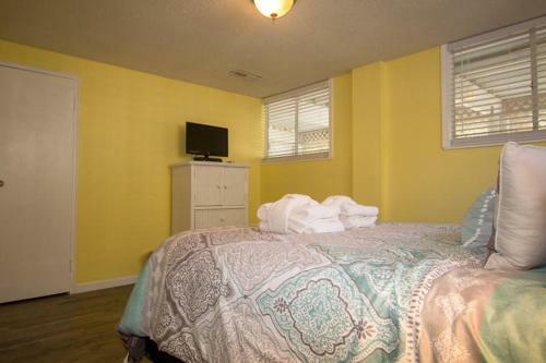601 Dolphin Road - Five Bedroom House
