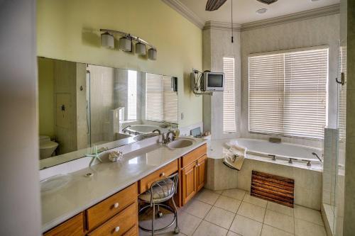 Cape San Blas Home With Private Boardwalk To Beach!