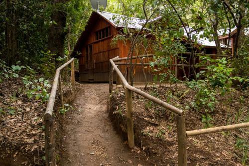 Lodge Caba�as Lemunantu Salto Del Indio