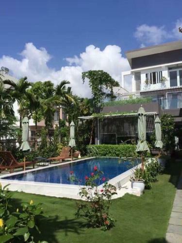 Riverside Villa Homestay