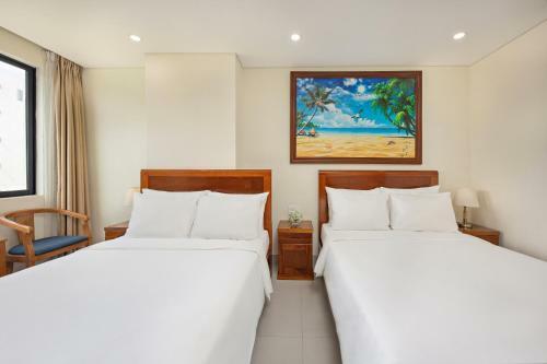 Sunlit Sea Hotel & Apartment - Phoenix 2 Hotel