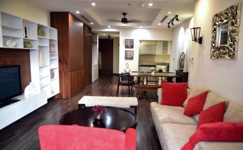 Bayhomes Royal City Serviced Apartment