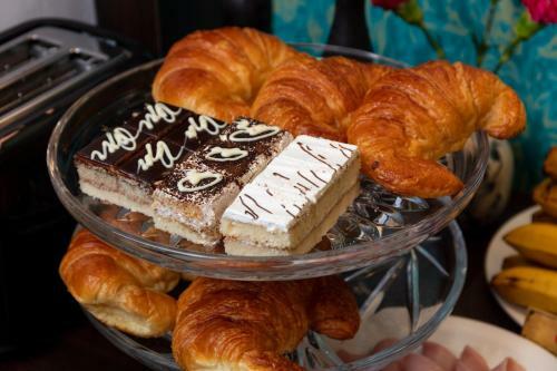 Hanoi Lullaby Hotel And Travel