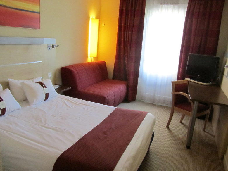 Hotel Express By Holiday Inn Grenoble - Bernin