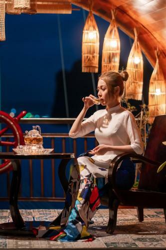 Sena Cruises - Wonder On Lan Ha Bay