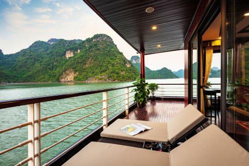 Orchid Premium Cruise
