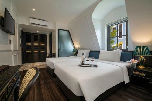 Ha Long Essence Hotel