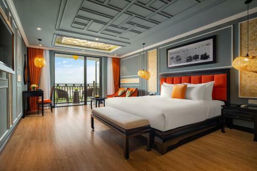 Hotel Mulberry Collection Silk Marina Imperial Wing