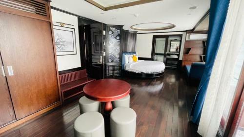 Sky Cruises Ha Long