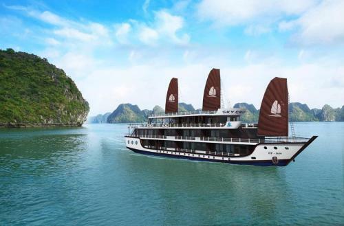 Sky Cruises Ha Long