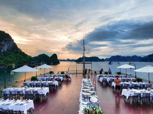 Indochine Cruise