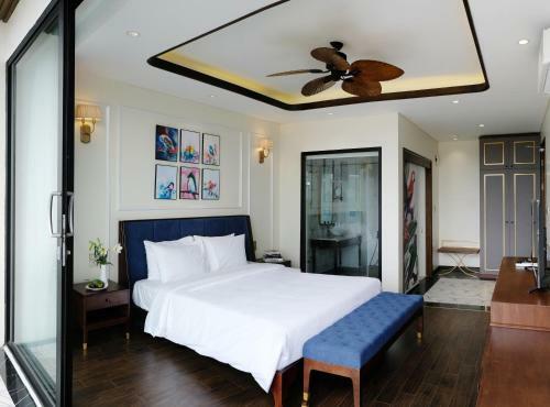 Bay Villa Ha Long