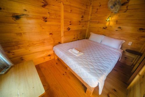 Hostal Phu Quoc Sen Lodge Bungalow Village