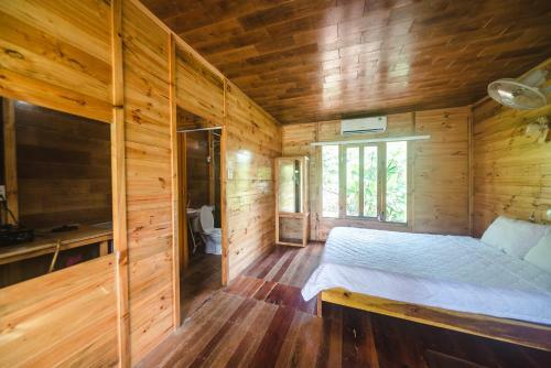 Hostal Phu Quoc Sen Lodge Bungalow Village