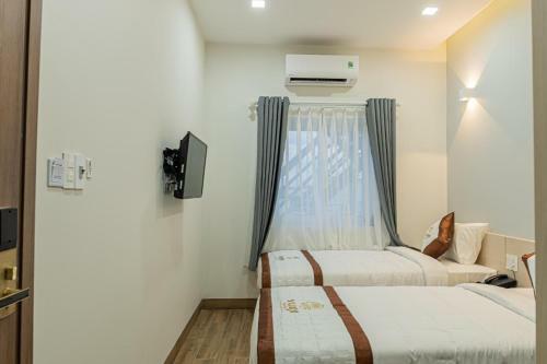 Yurii Hotel