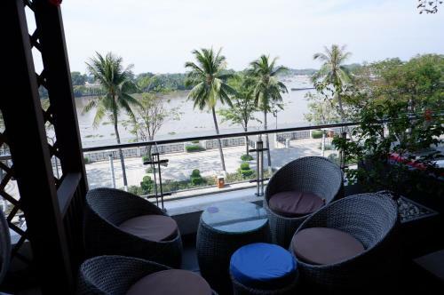 Bcons Hotel Binh Duong