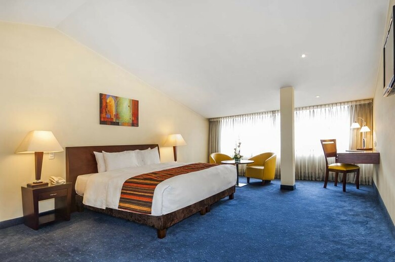 Hotel 51 Plaza