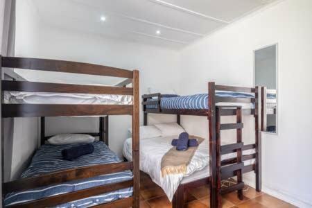 Beach Villa With Pool - Short Walk To The Beach