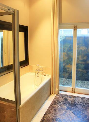 Antrim Luxury Villa