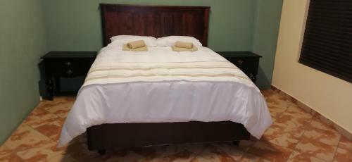 Hostal Moy Invest Holdings Mahlale