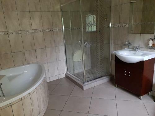 Hostal Matina Guest House