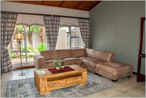 Hostal Kroon Manor