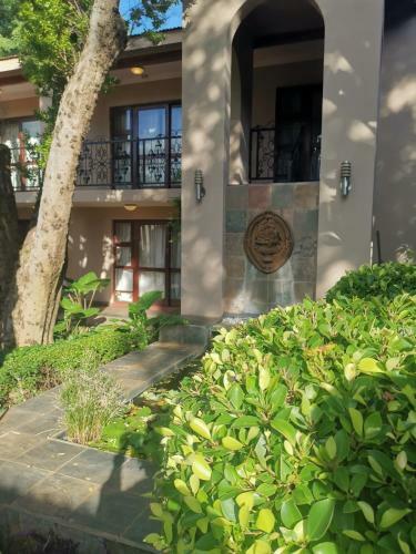 Bed & Breakfast 180 On Anderson Guest House
