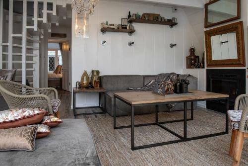 Hostal Salt Boutique Guesthouse
