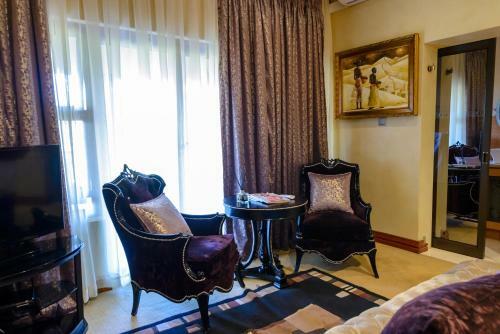 Equestrian Royal Hotel Boutique & Spa