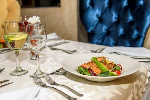 Equestrian Royal Hotel Boutique & Spa