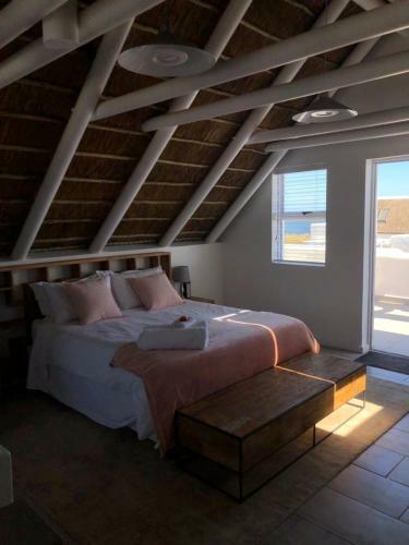 Hostal West Coast Shores