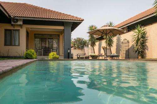 3 Bedrooms Exclusive Villa In Mass Media