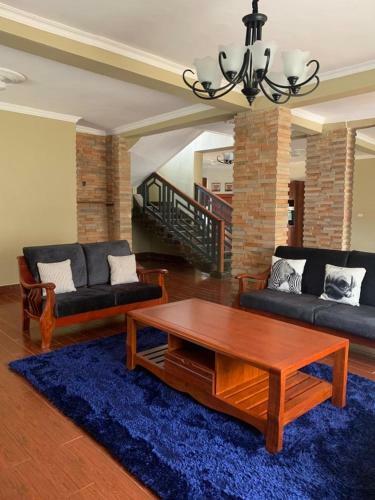 3 Bedrooms In An Apartment In Mass Media
