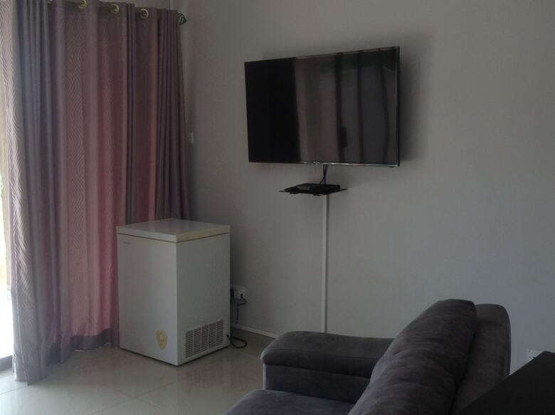 Hostal 848 Guest House