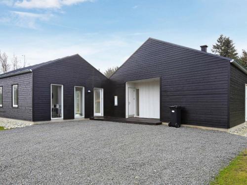 Three-bedroom Holiday Home In Oksb�l 33