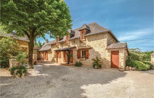 Three-bedroom Holiday Home In Terrasspn-lavilledieu