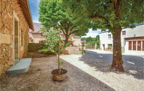 Three-bedroom Holiday Home In Terrasspn-lavilledieu