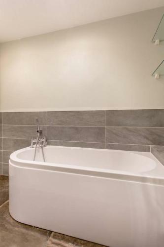 Altido 2 Bed Apartment In City Centre