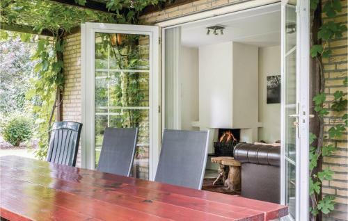 Four-bedroom Holiday Home In Lunteren