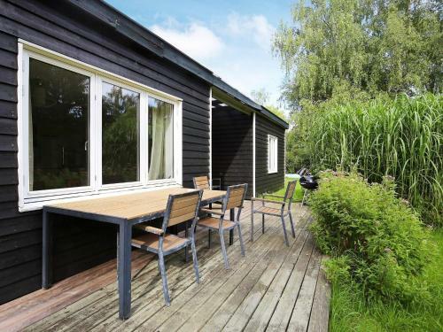 Two-bedroom Holiday Home In J�gerspris 1