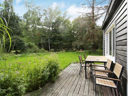 Two-bedroom Holiday Home In J�gerspris 1